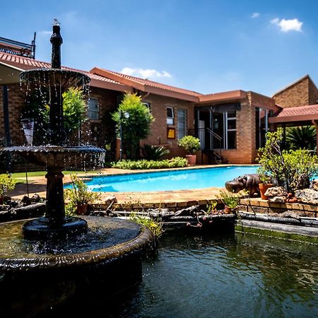 Asante Guest House Vanderbijlpark Εξωτερικό φωτογραφία