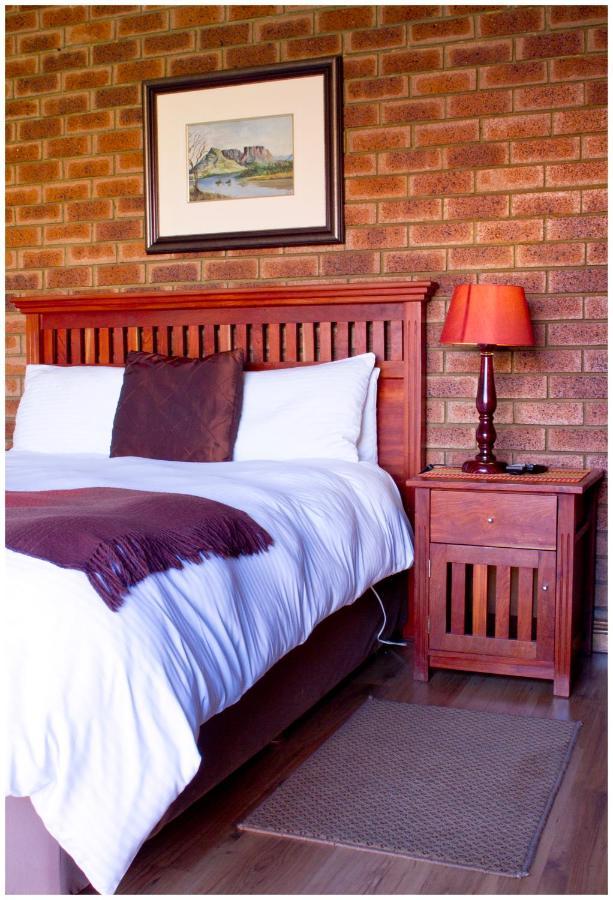Asante Guest House Vanderbijlpark Εξωτερικό φωτογραφία