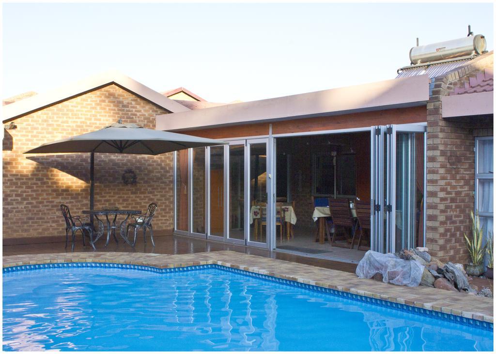 Asante Guest House Vanderbijlpark Εξωτερικό φωτογραφία